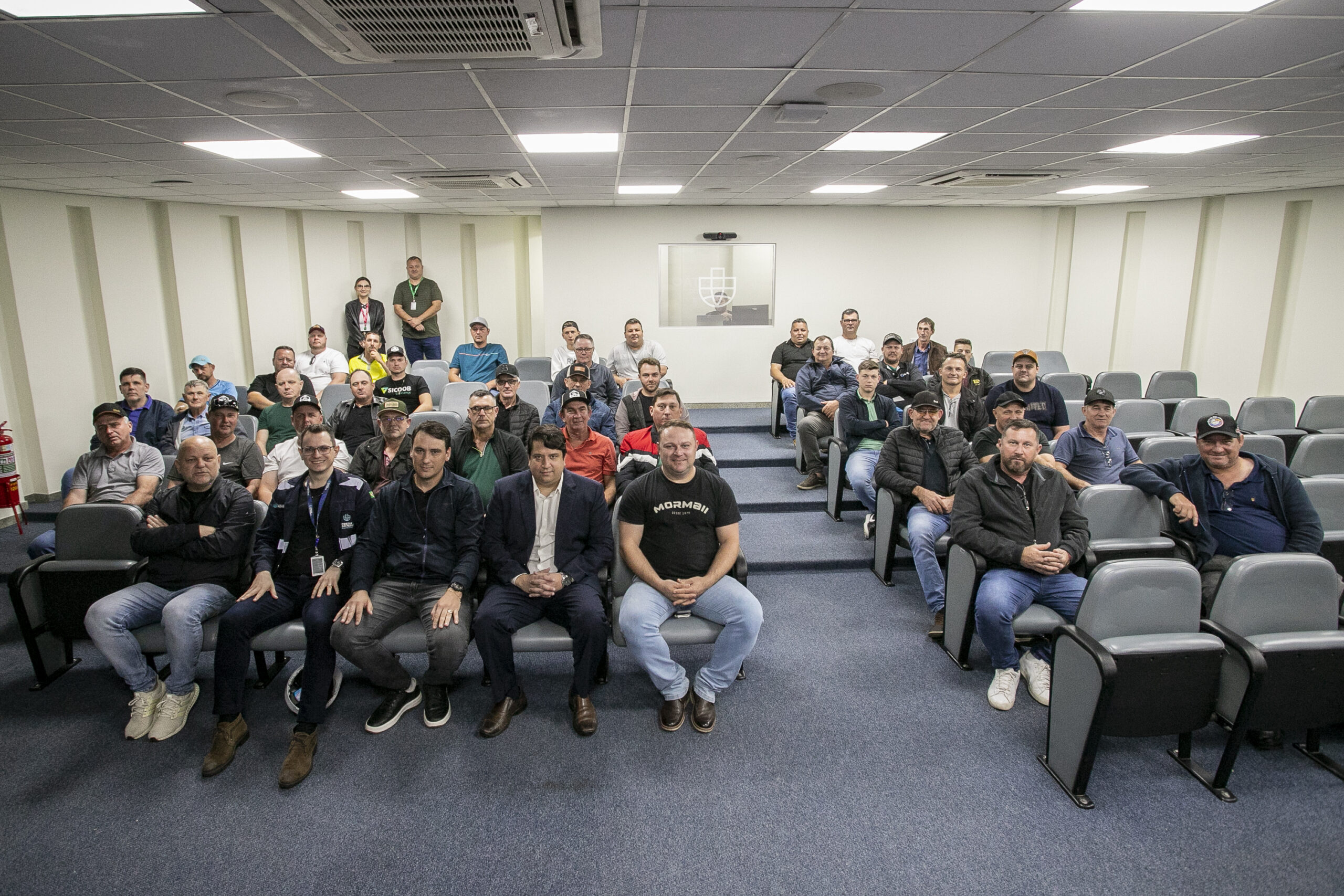 Grupo de 40 produtores e lideranças percorre mais de 700 km para conhecer a logística e os projetos de ampliação da infraestrutura portuária 