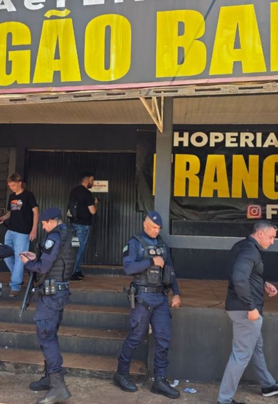 Bar Frangão é interditado e oficina recebe prazo para mudar de local em operação em Toledo