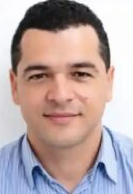 Pastor condenado por estuprar menina é morto a tiros em praça